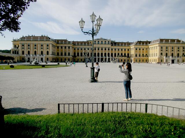 Der Vorplatz von Schloß Schönbrunn