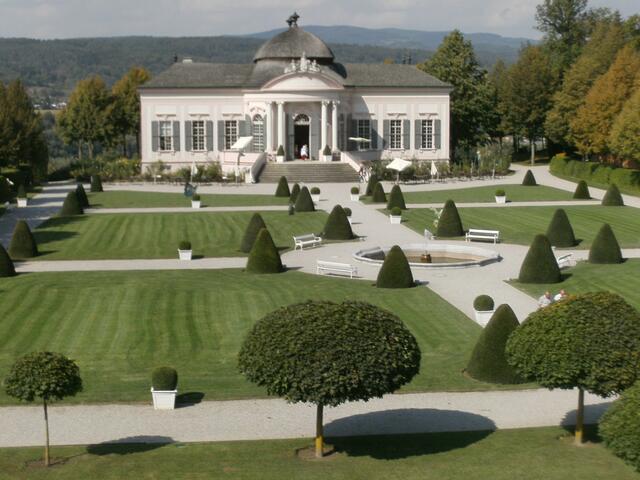 Stiftspark mit Gartenpavillon