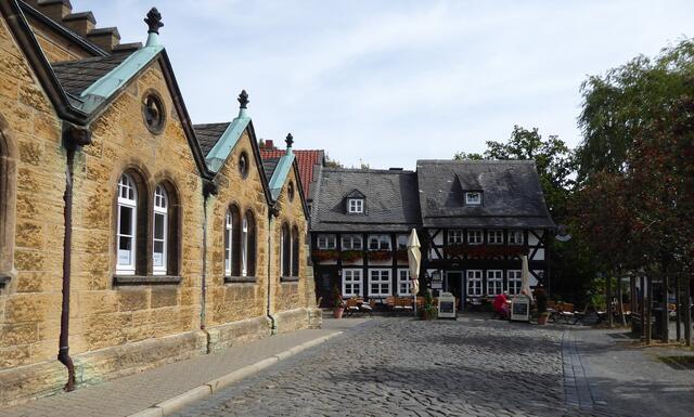 Abseits vom Trubel gibt es dieses idyllische Restaurant.