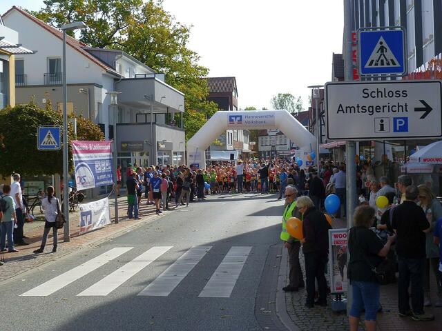 Burgdorfer Spargel-Lauf 2018 – Kinderlauf: Sekunden vor dem Start.