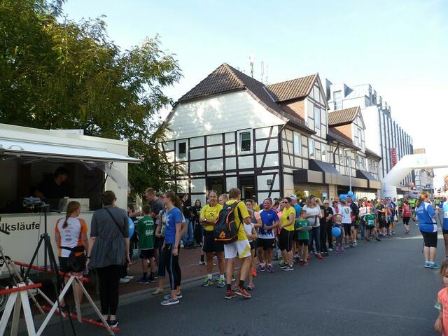 Andrang beim Urkundenausdruck.
