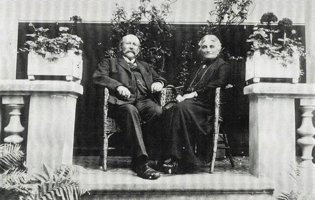 Ökonomierat Ernst Friedrichs mit Ehefrau Berta im Sommer 1926