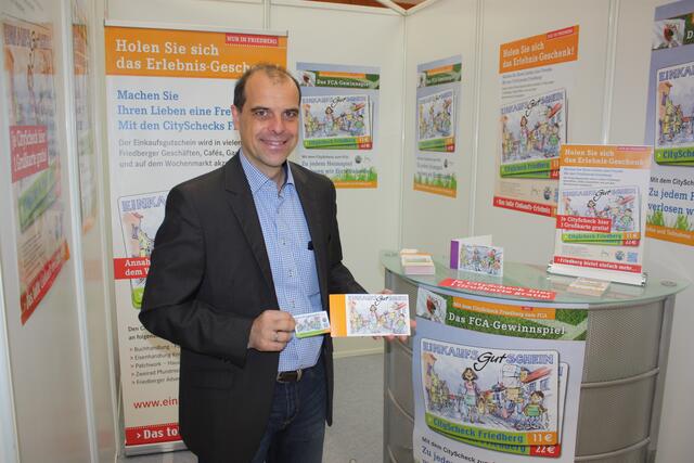 Manuel Weindl präsentiert den CityScheck Friedberg