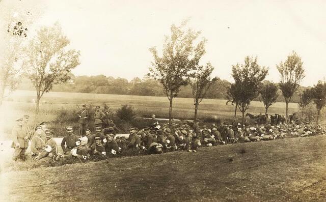 Anscheinend gehörte Fritz Hütte einem Sanitätsregiment an.