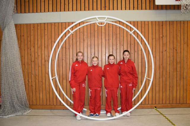 Nele Hohn (Kirchhain), Ben Müller, Saskia Schneucker und Maika Patteri