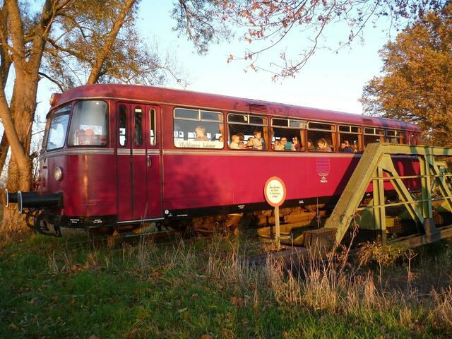 Darauf können die Kalibahner stolz sein: Der „Rote Brummer“.