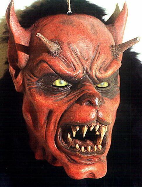 Marius Brandner Buttenmandl als Gargoyle