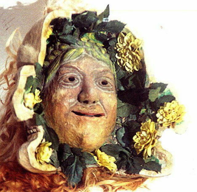 Frau Perchta - Wandlungsmaske vom Stöhr