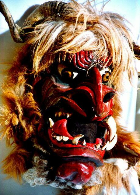 Pongau Klappkiefermaske