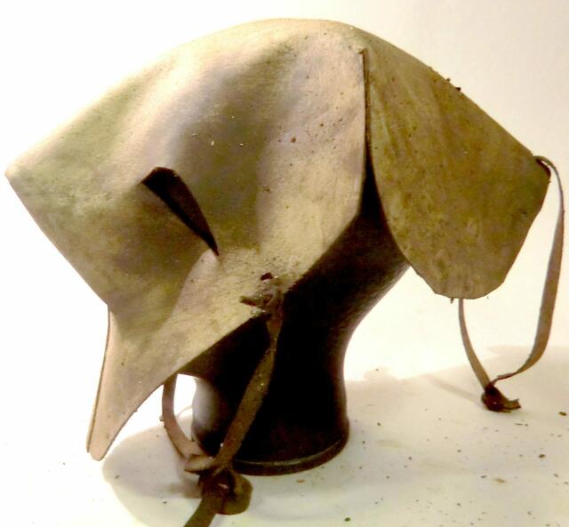 Vinca Nachbau einer Maske aus Leder