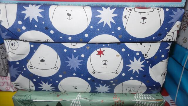 Aktion "Geschenk mit Herz 2018" am Gymnasium Königsbrunn: So eine süße Verpackung...