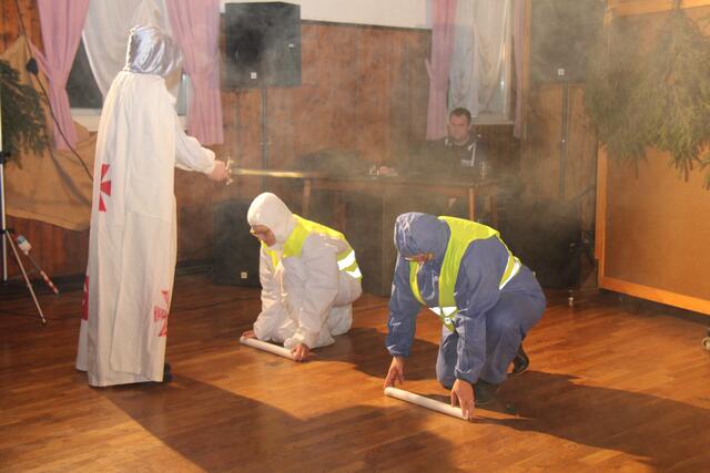 Techno statt historisch...