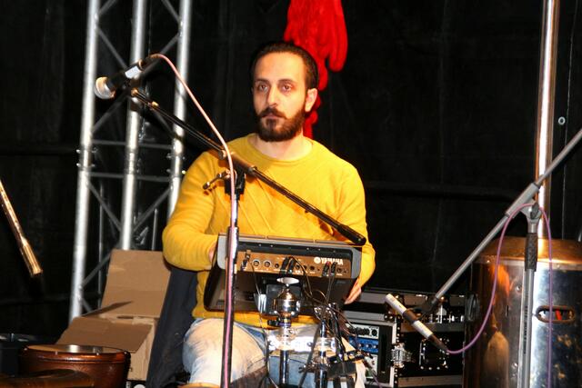 Perkussionsinstrumenten wie Tabla