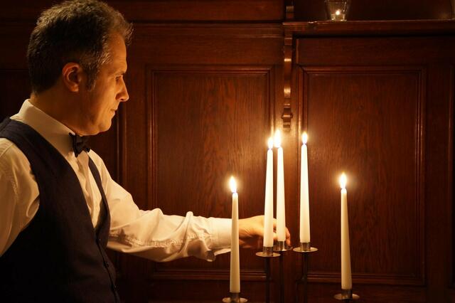 Beim Candle-Light-Dinner für Ehepaare im Hurlacher Schloss - Info-Link: http://www.marriage-week-landsberg.de - Foto-Veröffentlichung mit Genehmigung des Fotografen und der abgebildeten Personen (Foto: A. Matutis)