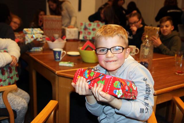 Da strahlen die Augen, wenn der Verein Kinderweihnachtswunsch vorbeikommt.