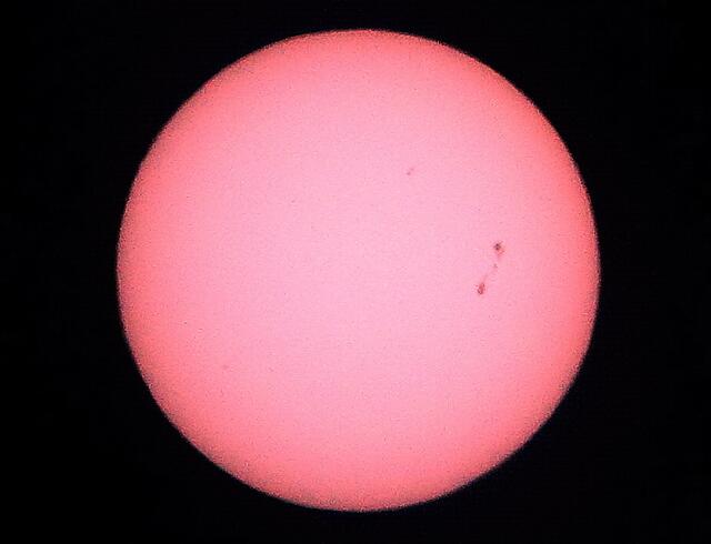 Nur Sterne, die unserer Sonne ähneln, sind langlebig genug, so dass auf deren Planeten oder Monden Leben entstehen kann. | Foto: Christel Wolter