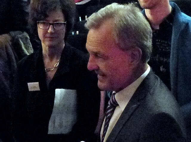 Karsten Danzmann und sein Team haben die Messtechnik dazu entwickelt. Der Wissenschaftler ist der Meinung, dass noch zu seinen Lebzeiten außerirdisches Leben entdeckt werden wird.