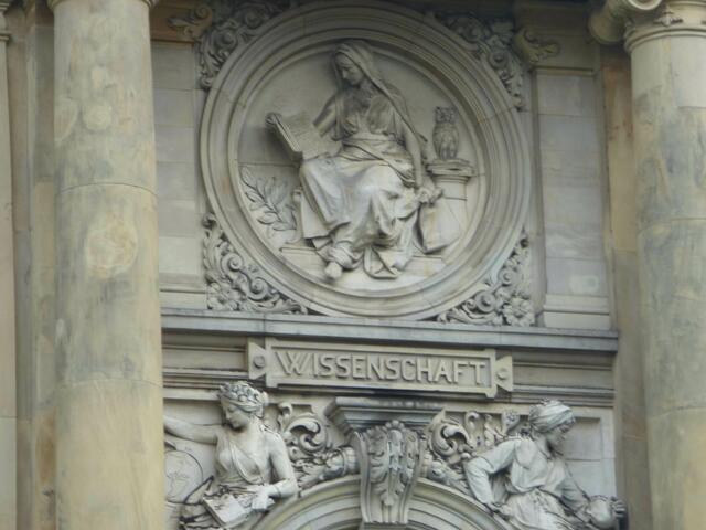 Allegorische Gestalt der Wissenschaft von Georg Herting