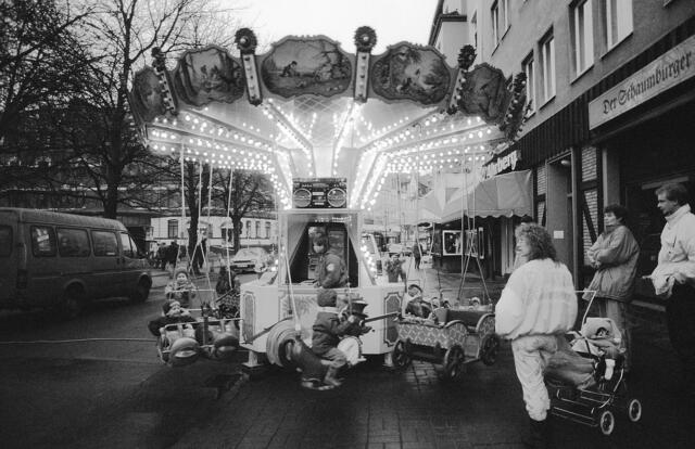 IDG-Adventsmarkt 1989 auf dem Fiedelerplatz.