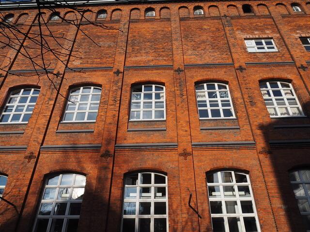 Blick zum historischen Gebäude
