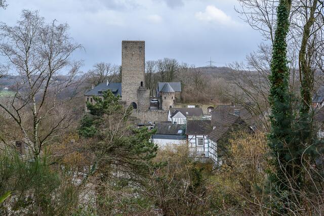 Blankenstein und seine Burg kommen in Sicht
