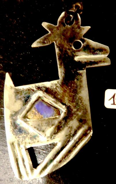 silbernes" Mondkalb" mit blauem Opal