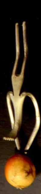 " Kugeltaucher" schaumkoralle  und modifizierte Silbergabel (mistöhr)