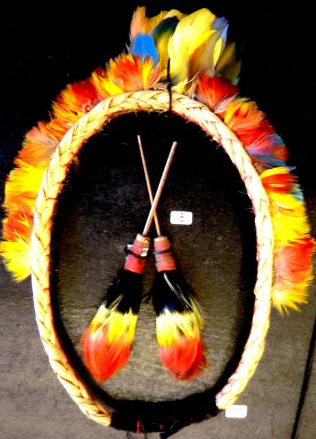 Federarm- und -halsschmuck vom Rio Madeira , Oberlauf des Amazonas