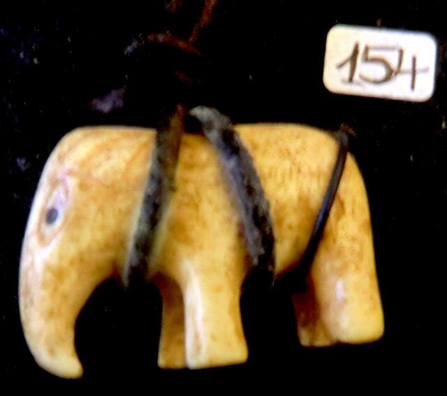 Elfenbein-elefant von den Barega im Kongo