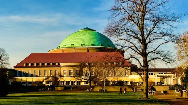 16. Februar 2019.  I. Im Stadtpark Hannover am Congress Center.