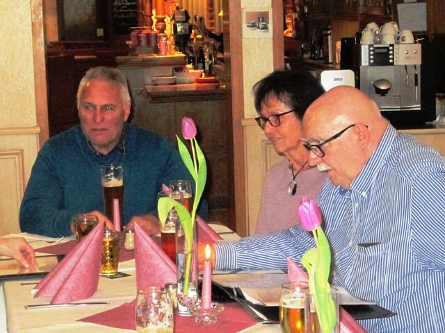 Von links Harald Kästner, Gerda Peter und Wolfgang O.H. Schmenner.