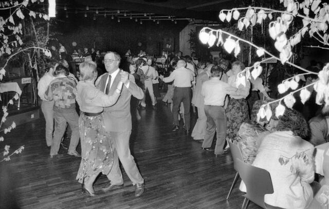 Tanz in den Mai 1990