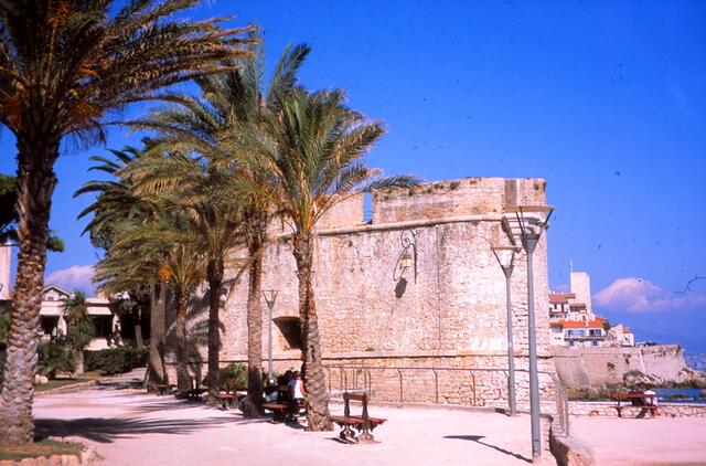 Bastion Saint-André am Hafen