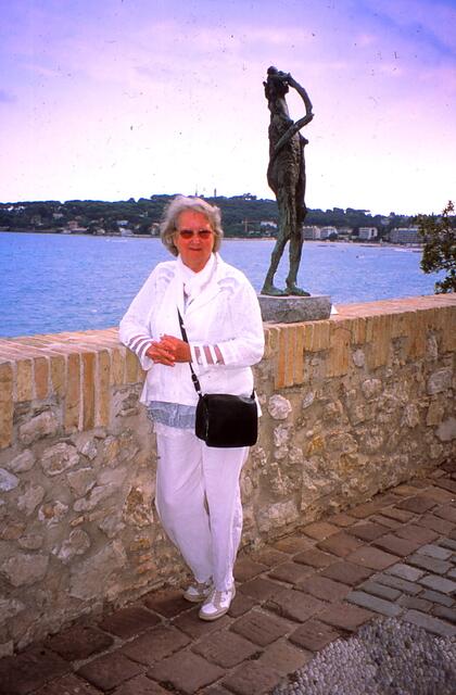 Kirsten auf der Dachterrasse des Picasso-Museums