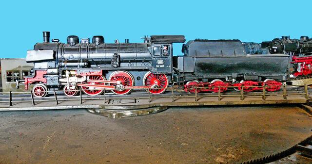 381807 (2’C) Personenzug-Lok mit Wannentender