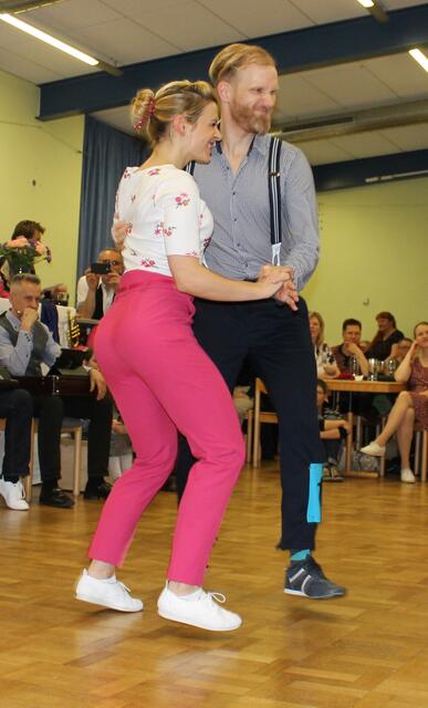 Die neuen Figuren sitzen: Eva-Maria Liebl und Mark Bennewitz holen sich Silber in der Main Class B