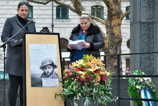 Namenslesungen ... | Foto: © Bild: www.facebook.com/oliver.stey CC
