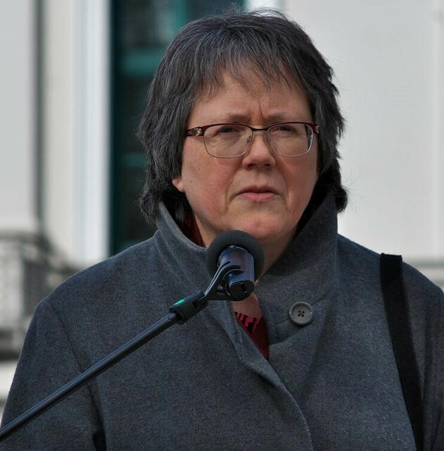 Ansprache Brigitte Wolf, Stadträtin Die Linke | Foto: © Bild: www.facebook.com/oliver.stey CC