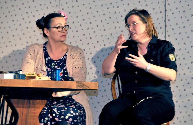 Probenfotos von "Ein ungleiches Paar" des Südstädter Komöd'chens