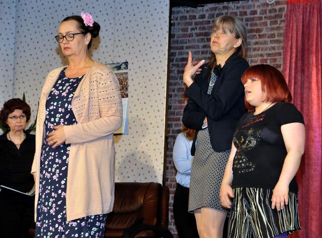 Probenfotos von "Ein ungleiches Paar" des Südstädter Komöd'chens