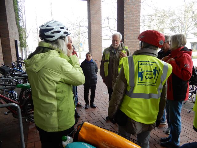 Radtour-Start am Rathaus in Langenhagen | Foto: ADFC-Ortsguppe Langenhagen