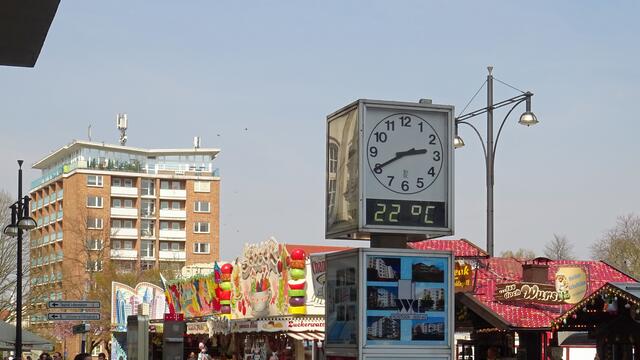 Frühlingshafte Temperaturen begleiten den Ostermarkt. Foto: Helmut Kuzina