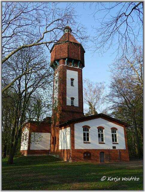 1905 wurde der Wasserturm im Eichenpark errichtet (Foto: Katja Woidtke)