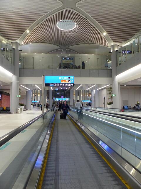 Istanbul Airport-Laufbänder