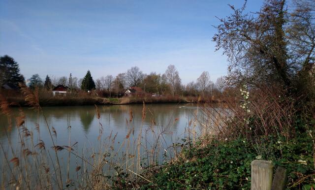 Am Mittellandkanal in der Nähe der Vahrenwalder Kanalbrücke