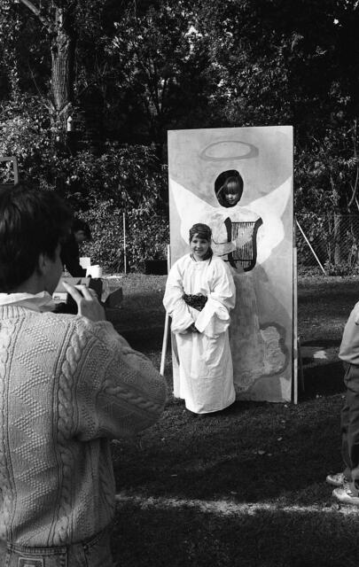 Gemeindefest 1990 der drei damaligen katholischen Kirchengemeinden im Stadtbezirk auf der Bernwardswiese.