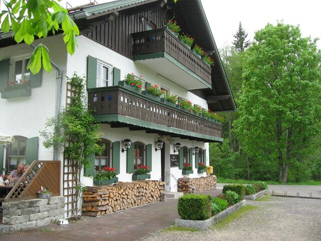 Einkehr im Wirtshaus "Unternogg" an der Halbammer.