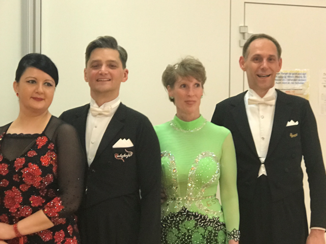 Doppelsieg Sen. I B, Bianca und Eugen Cosma sowie Kathrin Sperfeld und Roger Pauli