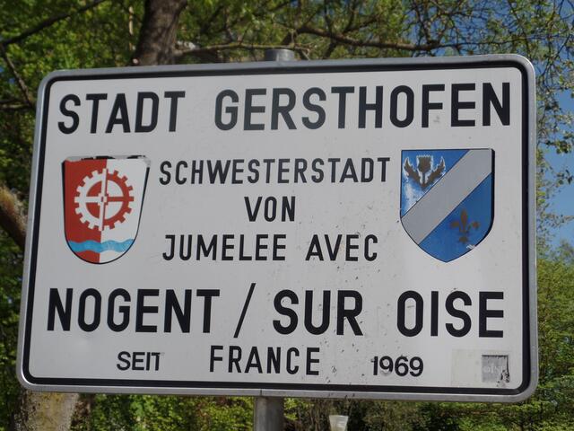 Schild am Nogent-Park