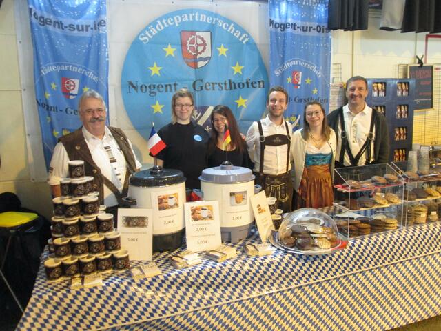 Unser Stand auf dem Weihnachtsmarkt in Nogent 2018 | Foto: Michael Fendt
